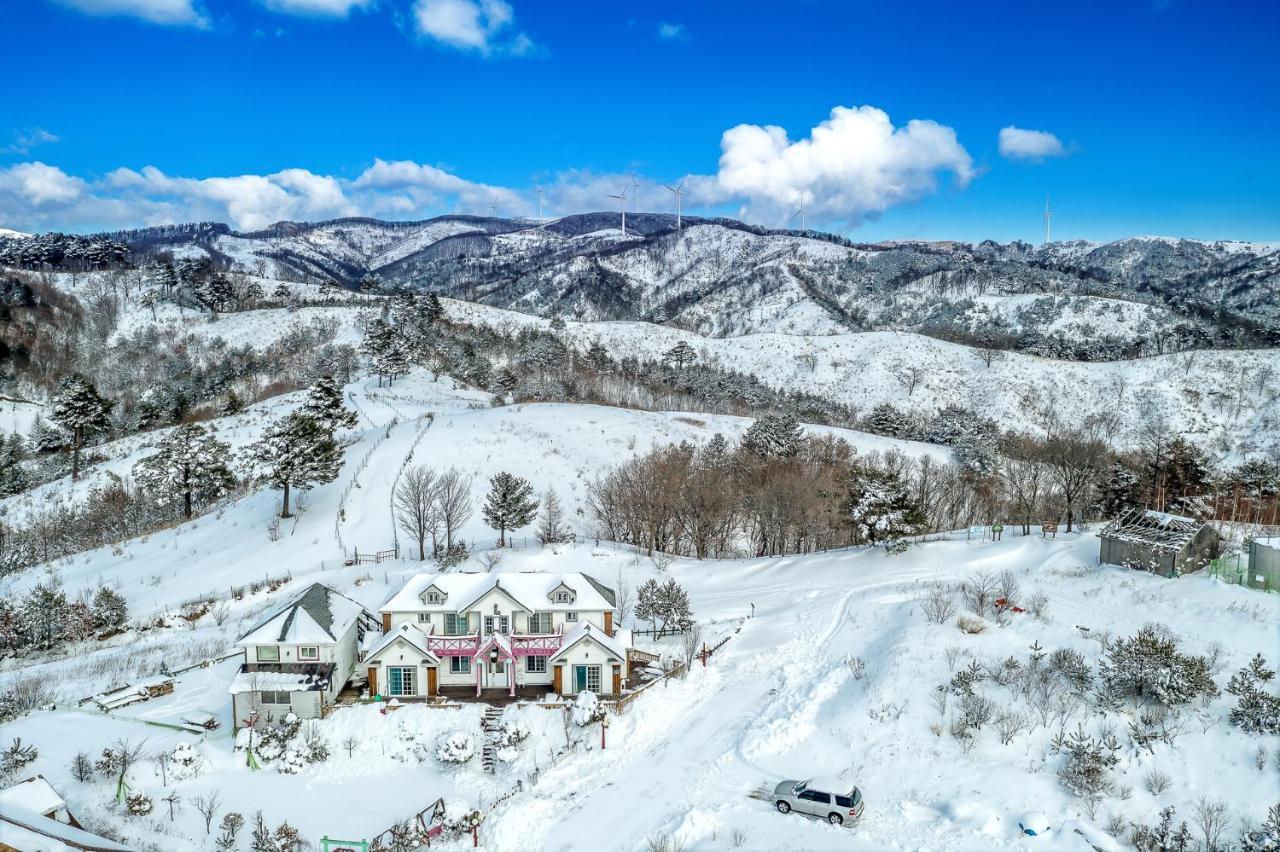 Pungcha & Herb Pension Pyeongchang Exteriör bild